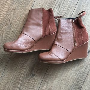 Toms booties